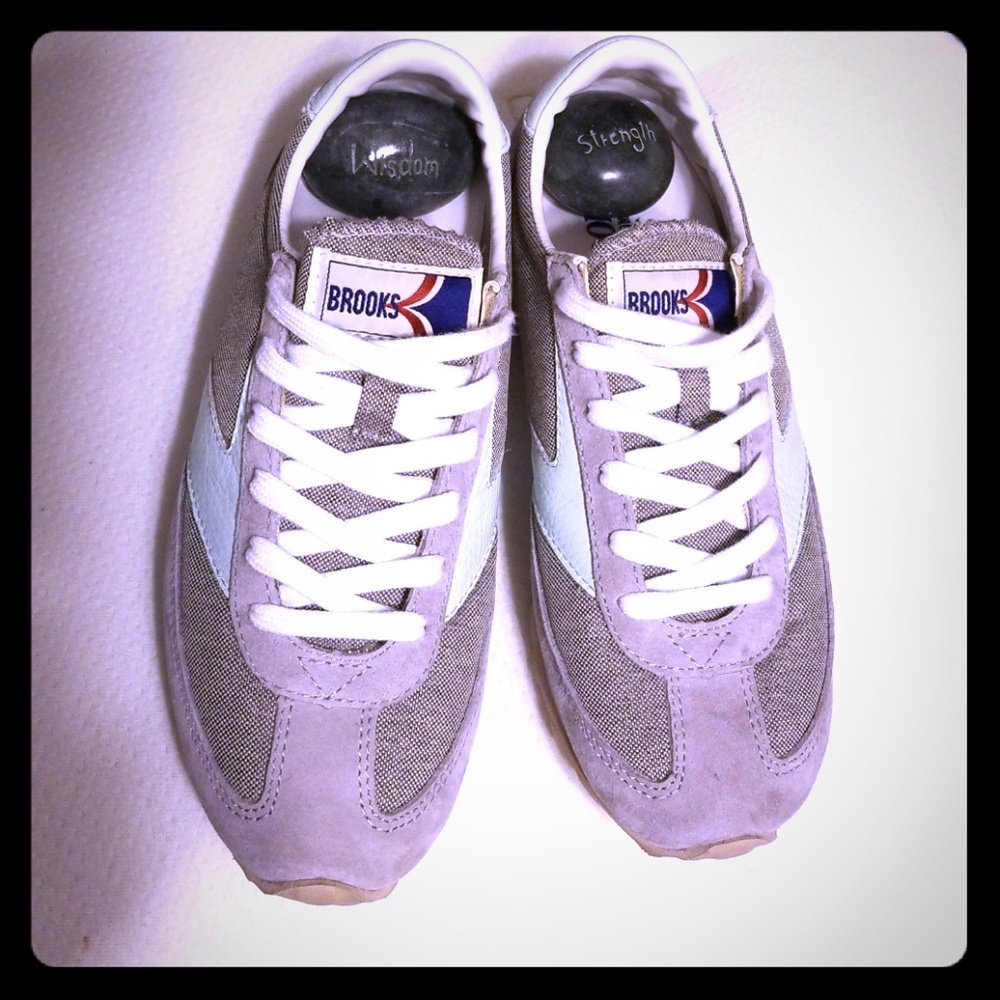 Brooks Vanguard trainer